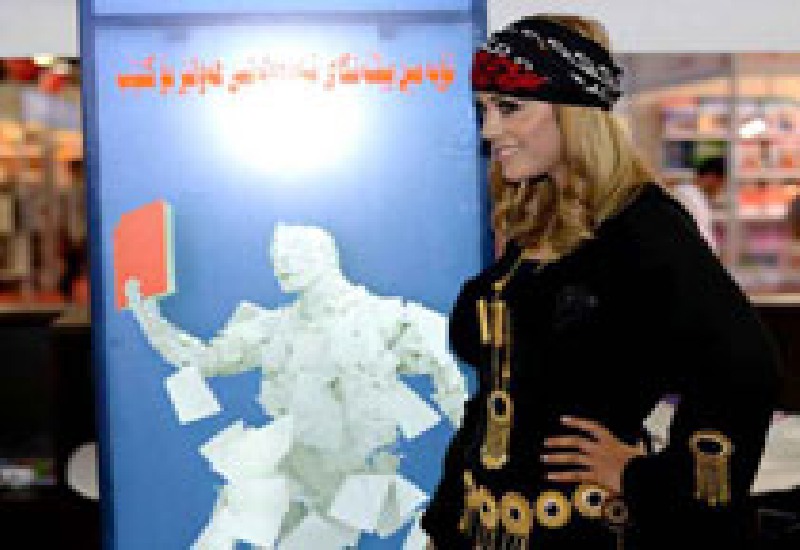 الفنانة دشني مراد تعبر عن استعدادها للمشاركة في إحياء حفل تنظمه المدى لها في بغداد